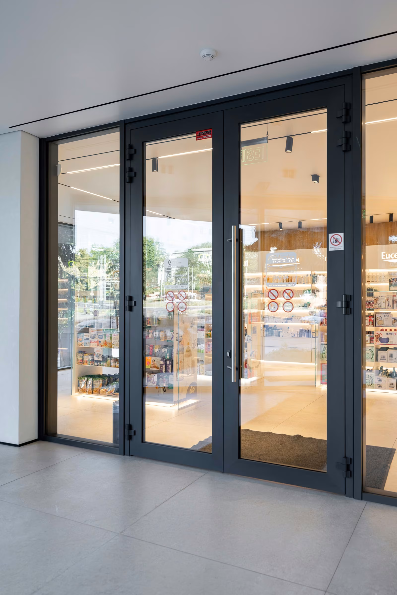 Details of the glazed system at Felicia Pharmacy in Buiucani.