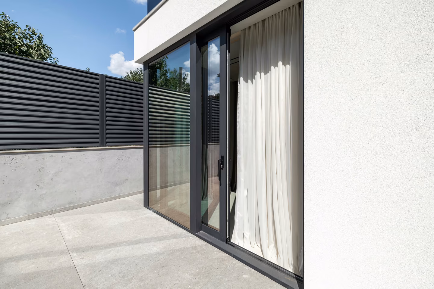 Sliding Doors