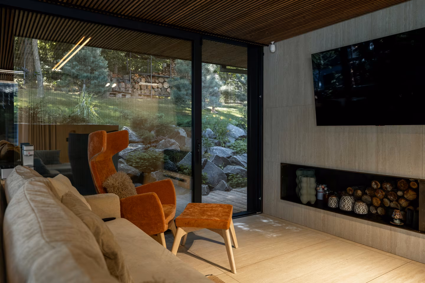 The screen stays in the position you choose.